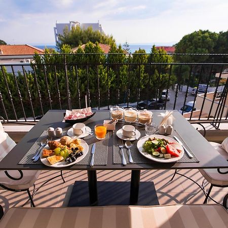Neikos Mediterraneo Luxury Suites Hanioti Eksteriør billede