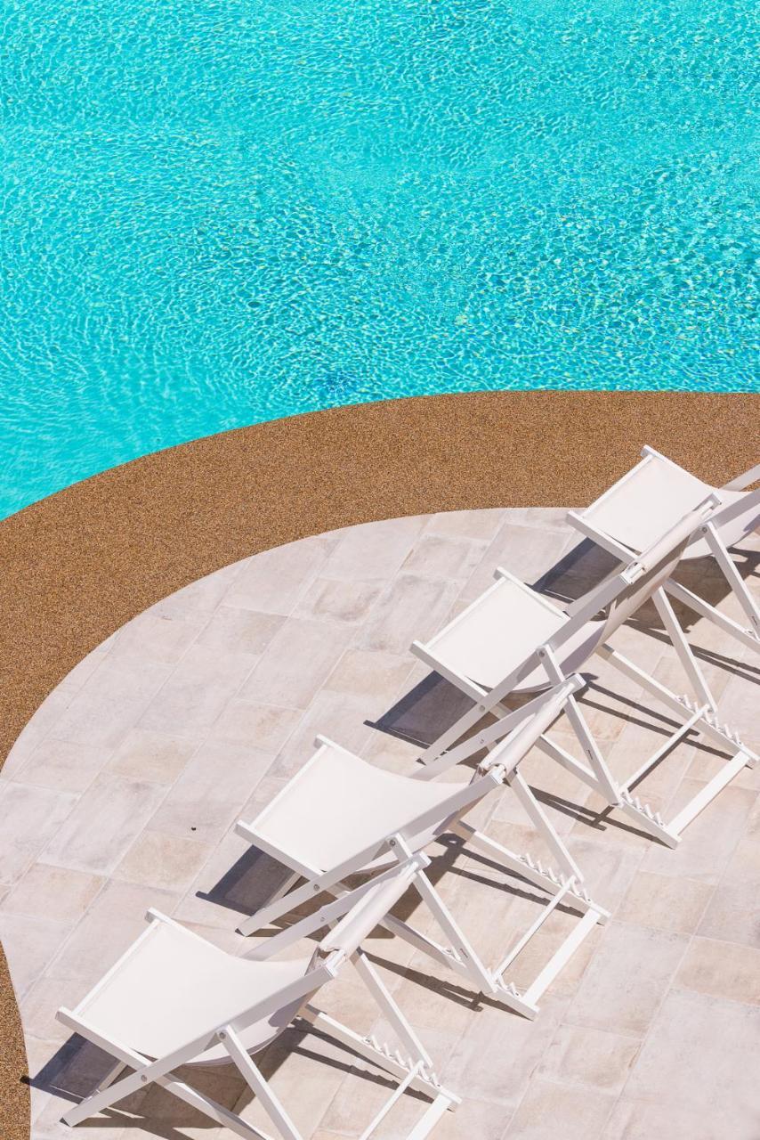 Neikos Mediterraneo Luxury Suites Hanioti Eksteriør billede